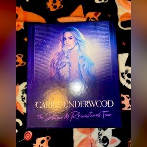 SEALED BNIB Carrie Underwood Denim & Rhinestones Tour VIP Box